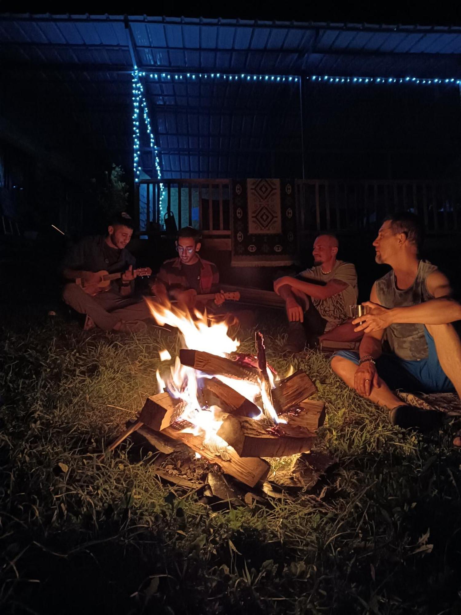 Nadiani Hostel Omalo ภายนอก รูปภาพ