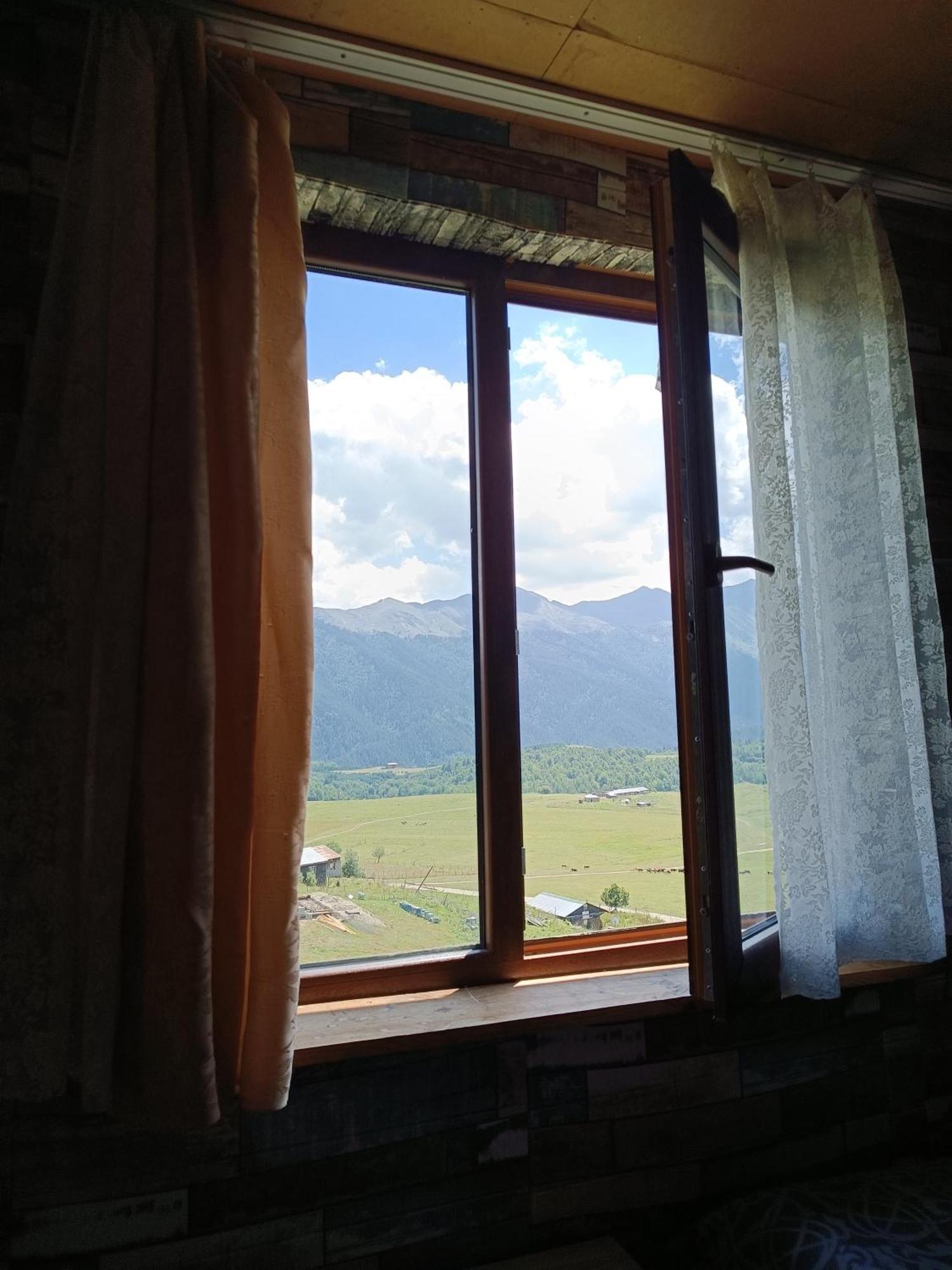 Nadiani Hostel Omalo ห้อง รูปภาพ